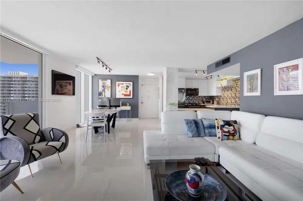 2030 S Ocean Dr #1707 Hallandale Beach, FL 33009