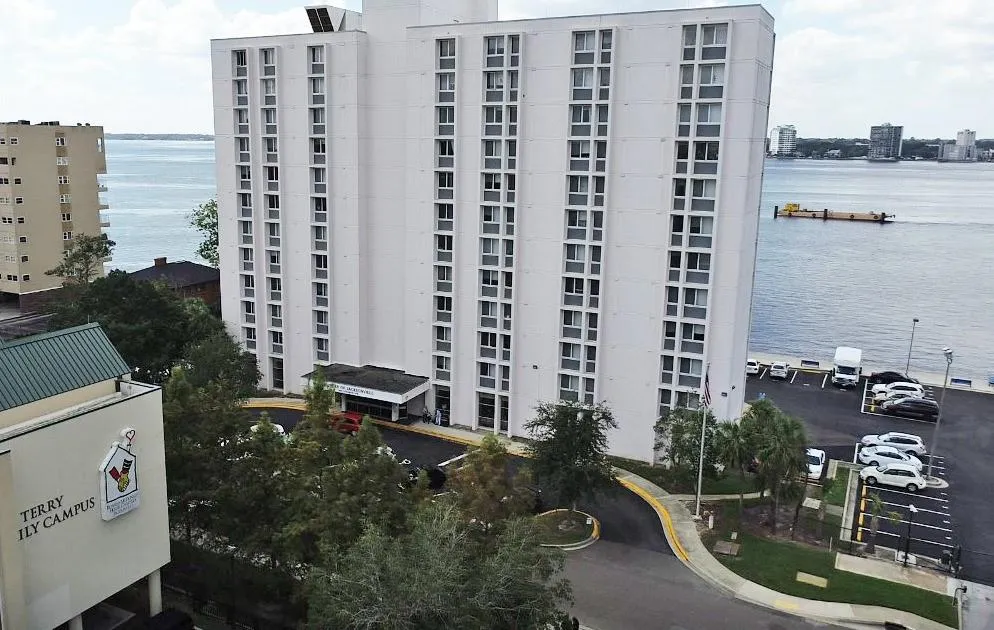 1400 Lebaron Ave Jacksonville, FL 32207