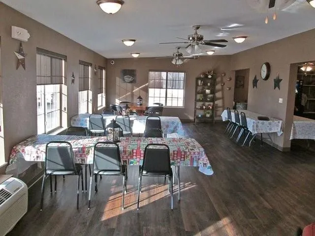 979 S Serrano Ave Los Angeles, CA 90006