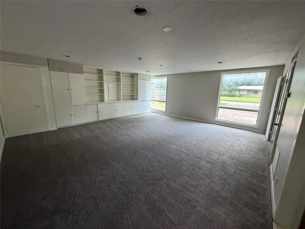 3755 Long Avenue Beaumont, TX 77706