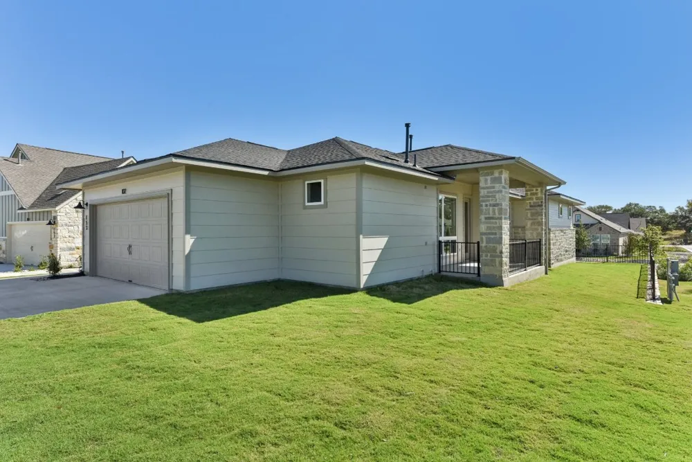 153 Antoinette Way #102 San Marcos, TX 78666