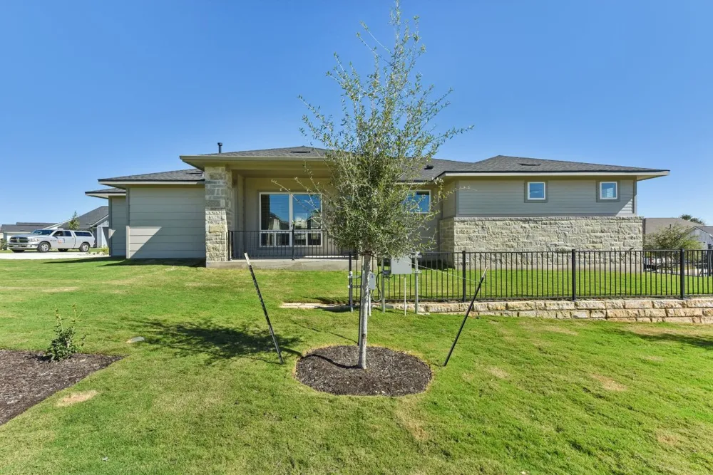 153 Antoinette Way #102 San Marcos, TX 78666