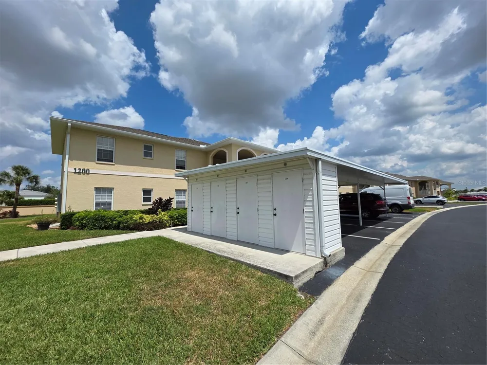 5800 SABAL TRACE DRIVE #1201 North Port, FL 34287