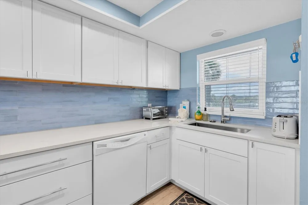 18650 GULF BOULEVARD #203 Indian Shores, FL 33785