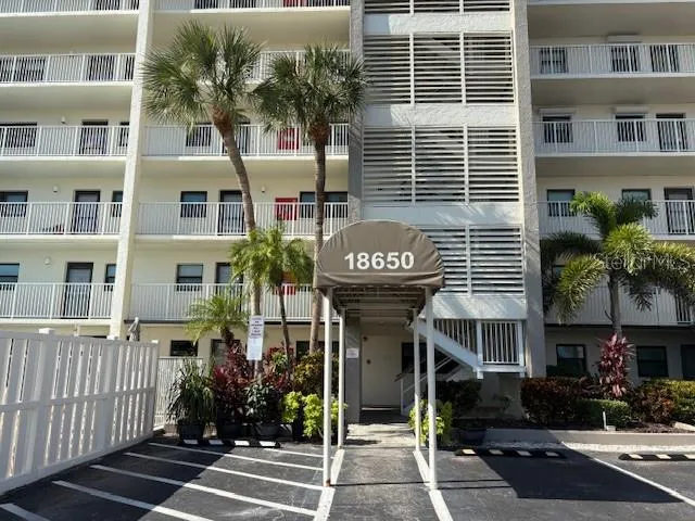 18650 GULF BOULEVARD #203 Indian Shores, FL 33785