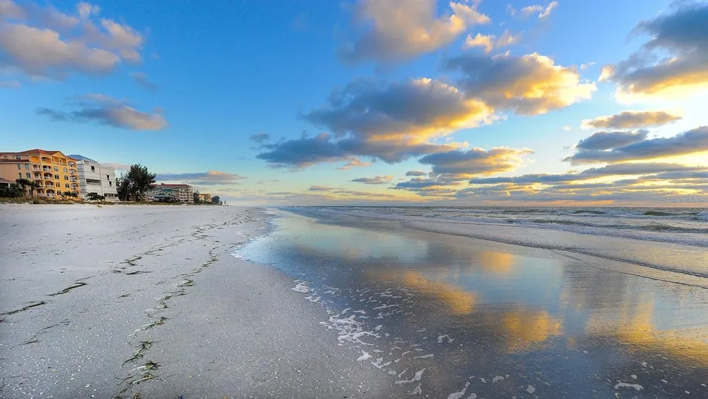 18650 GULF BOULEVARD #203 Indian Shores, FL 33785