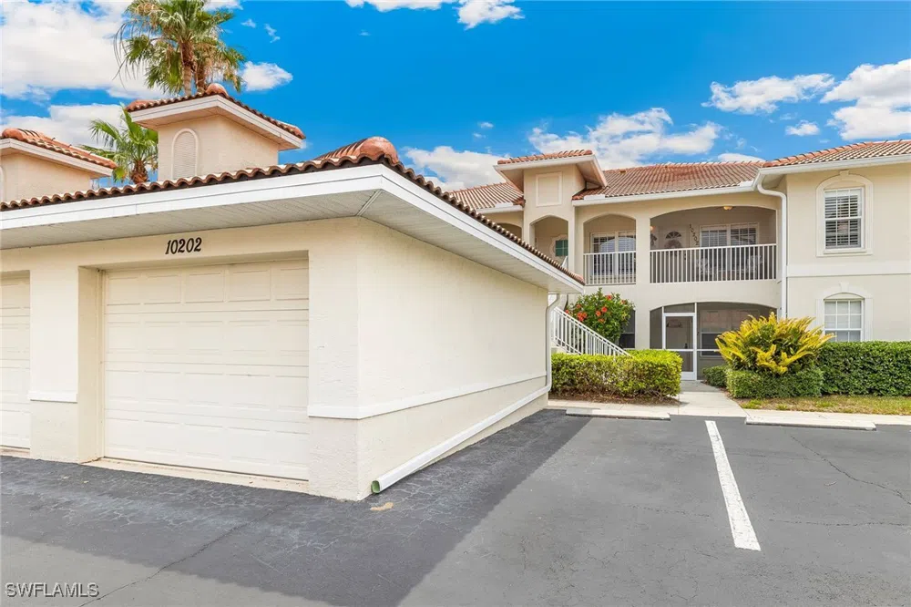 L Pavia Boulevard #10202 Venice, FL 34292