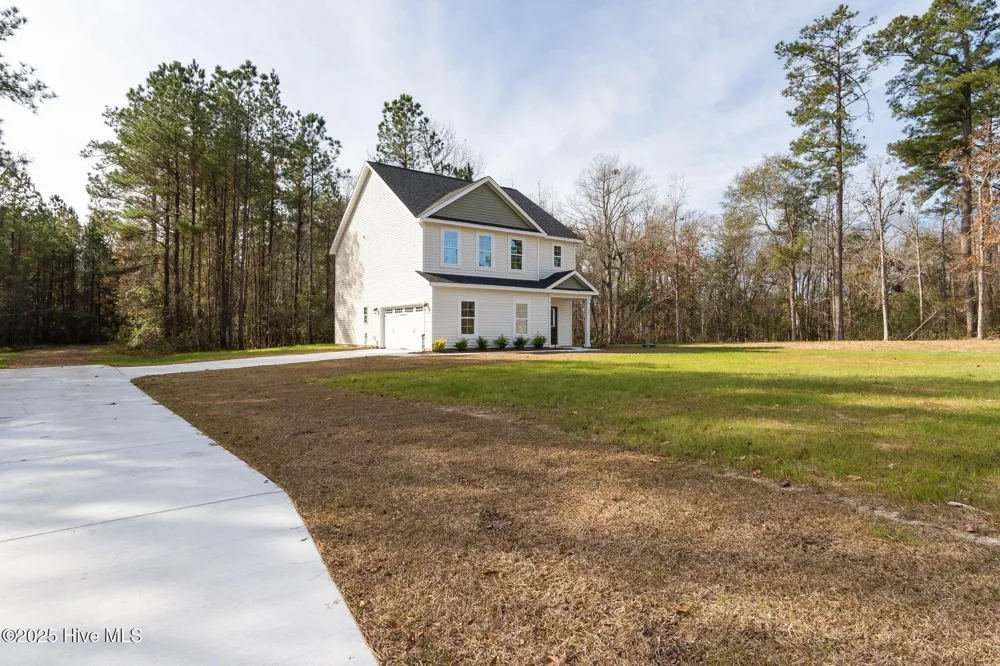 211 Brighttown Road Maysville, NC 28555