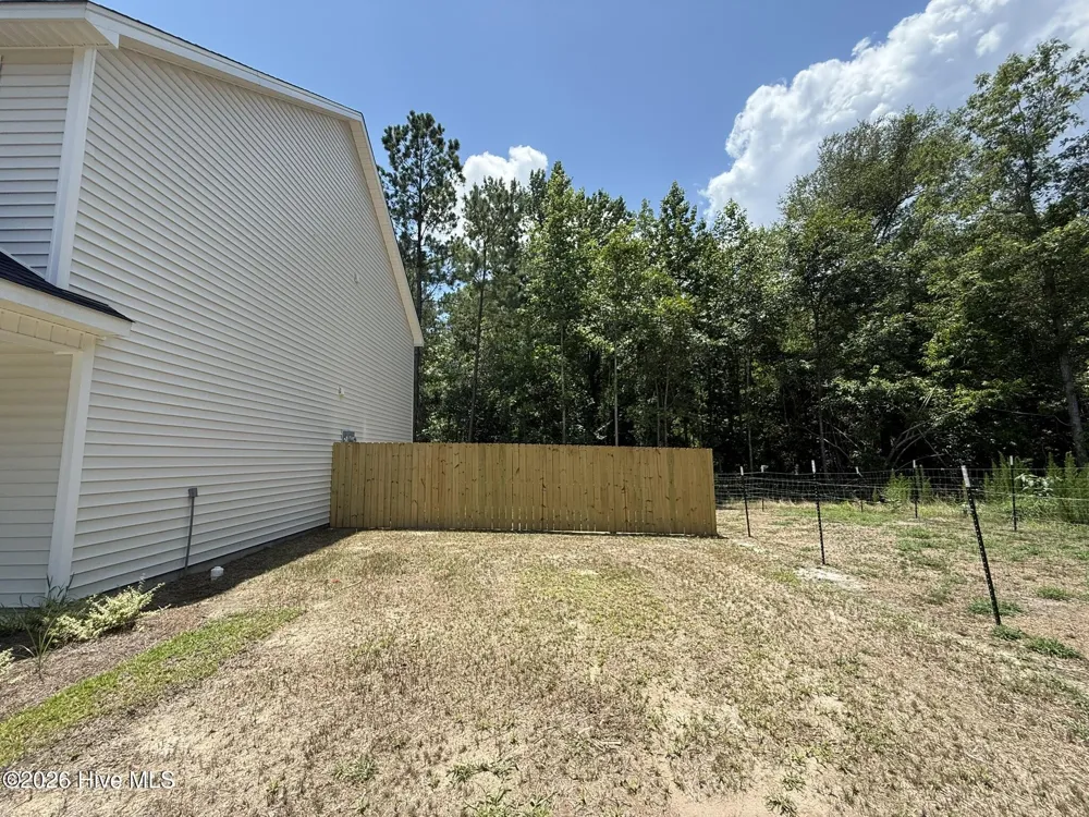 211 Brighttown Road Maysville, NC 28555