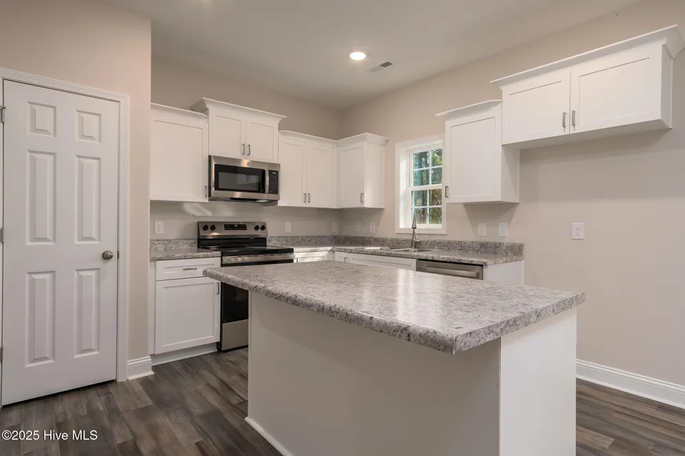 211 Brighttown Road Maysville, NC 28555