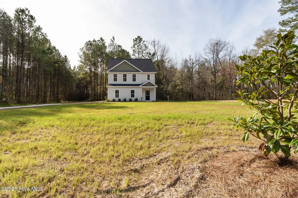 211 Brighttown Road Maysville, NC 28555
