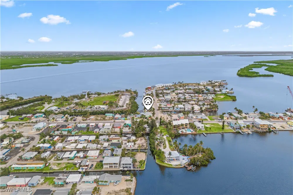 Matlacha Avenue Matlacha, FL 33993