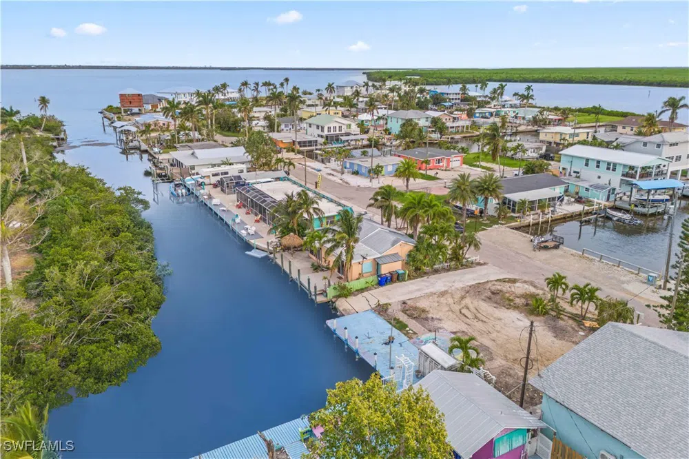 Matlacha Avenue Matlacha, FL 33993
