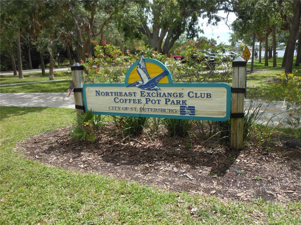 138 36TH AVENUE #206W St Petersburg, FL 33704