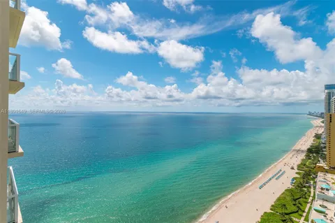 16699 Collins Ave #3401