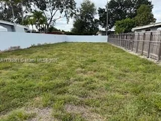 137 W 32 ST Hialeah, FL 33012