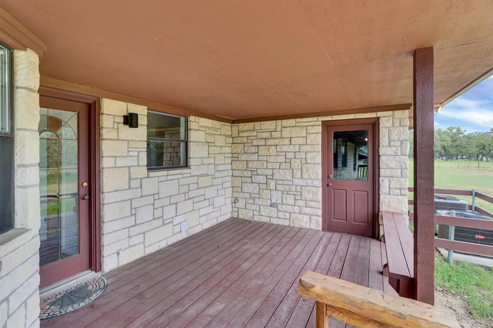 847 Highway 95 S Smithville, TX 78957