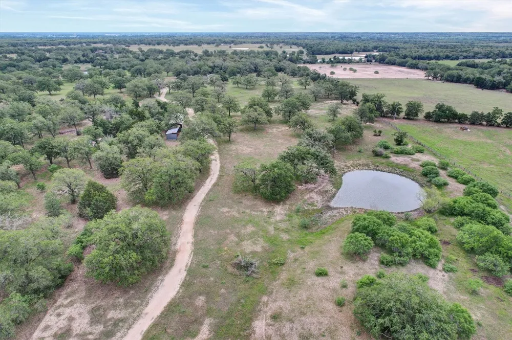 847 Highway 95 S Smithville, TX 78957