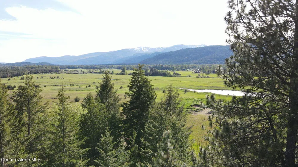 774 Old Kootenai Trail Sandpoint, ID 83864