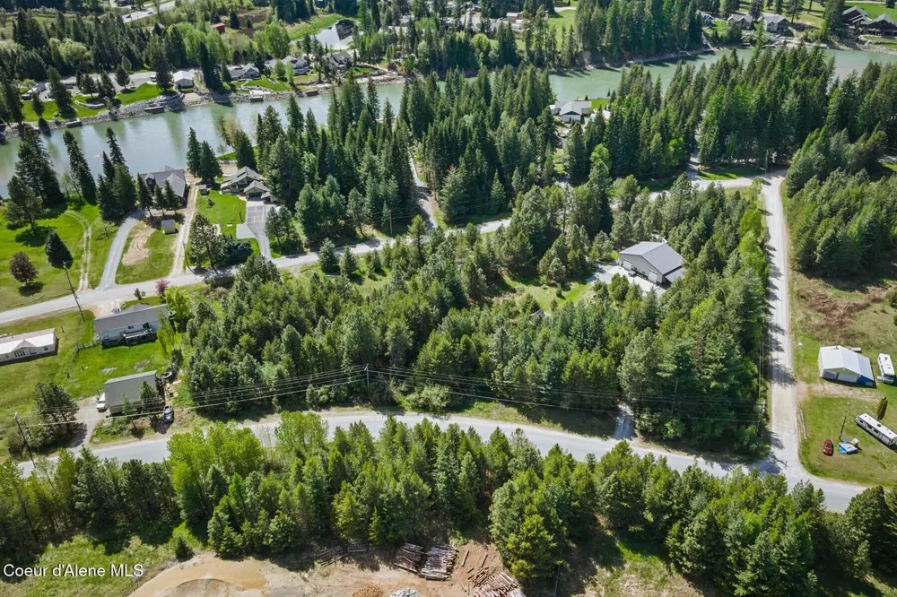 306 Eastside Road Priest River, ID 83856