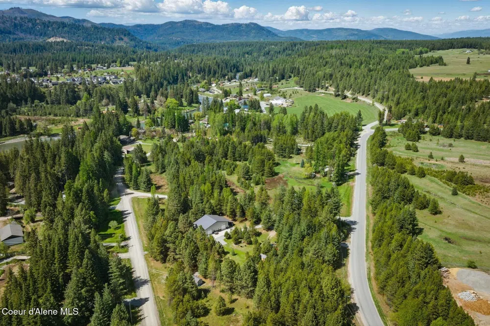 306 Eastside Road Priest River, ID 83856