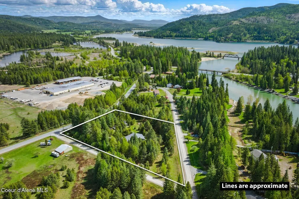 306 Eastside Road Priest River, ID 83856