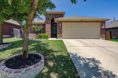 549 Pond View Pass