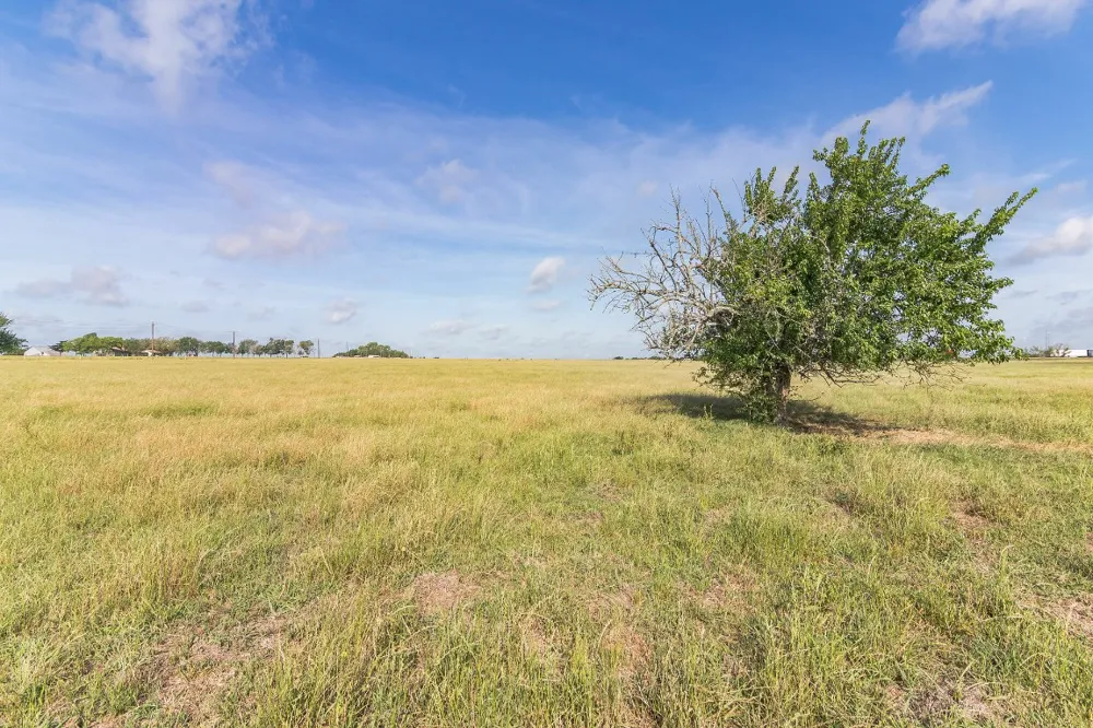 FM 155 Weimar, TX 78962