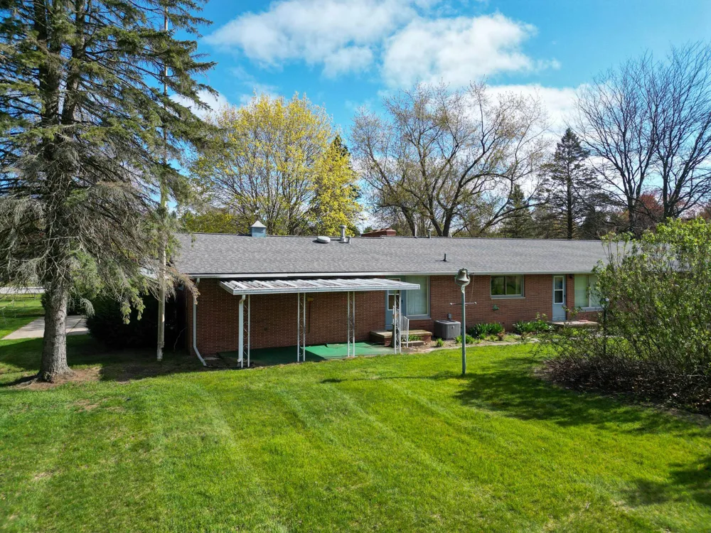 8670 E Pickard Road Chippewa Township, MI 48858