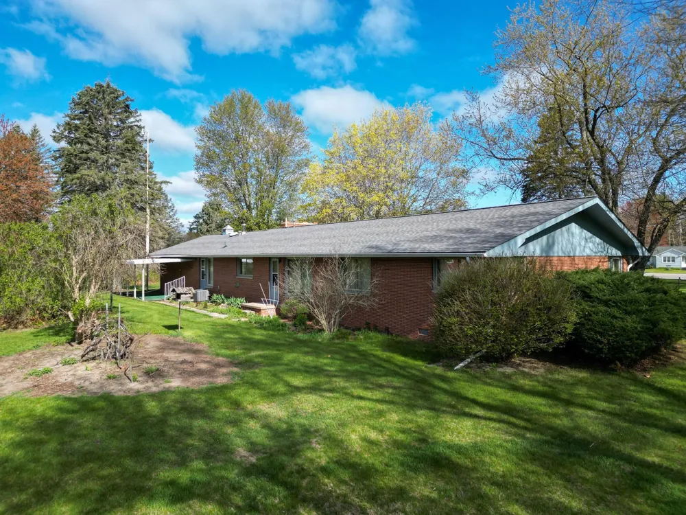8670 E Pickard Road Chippewa Township, MI 48858