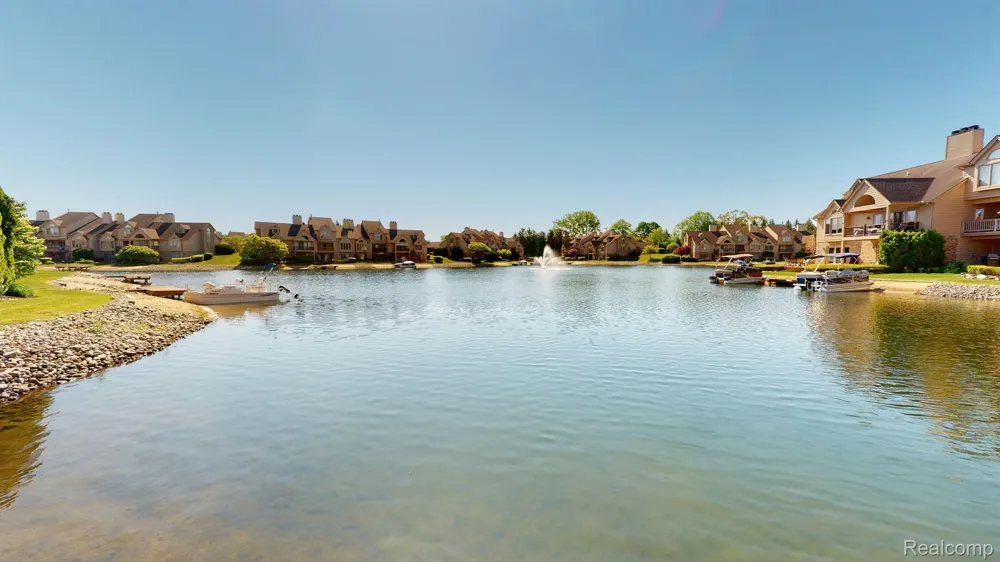 18182 W Blue Heron Drive W #91 Northville Township, MI 48168