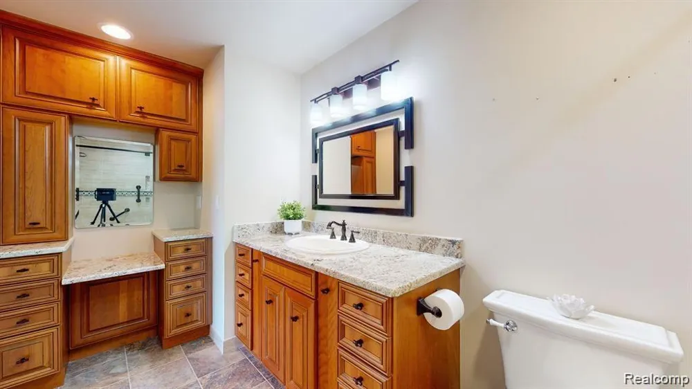 18182 W Blue Heron Drive W #91 Northville Township, MI 48168