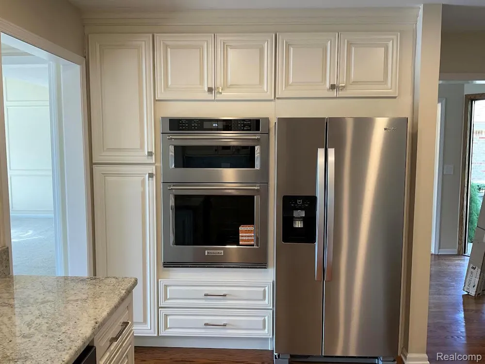 18182 W Blue Heron Drive W #91 Northville Township, MI 48168