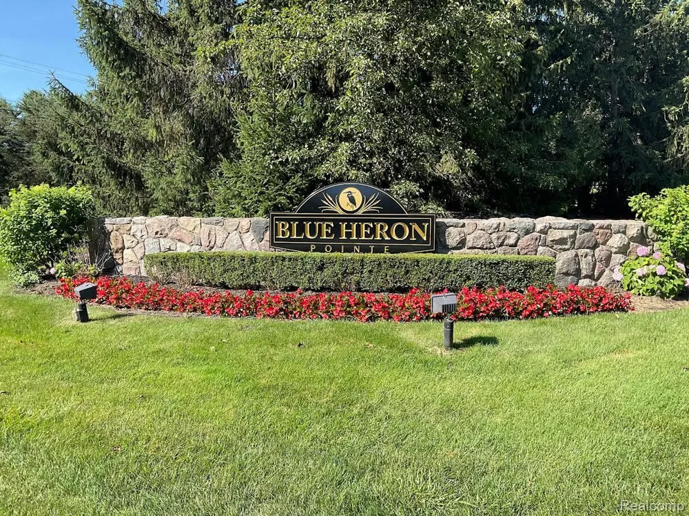 18182 W Blue Heron Drive W #91 Northville Township, MI 48168