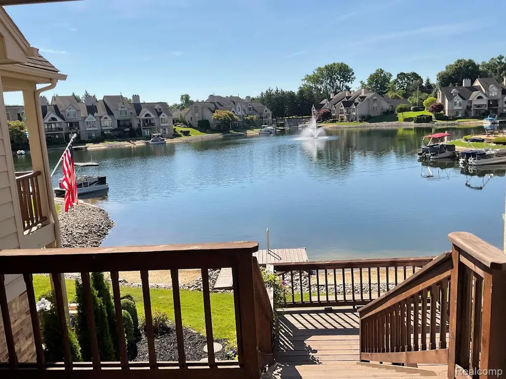 18182 W Blue Heron Drive W #91 Northville Township, MI 48168