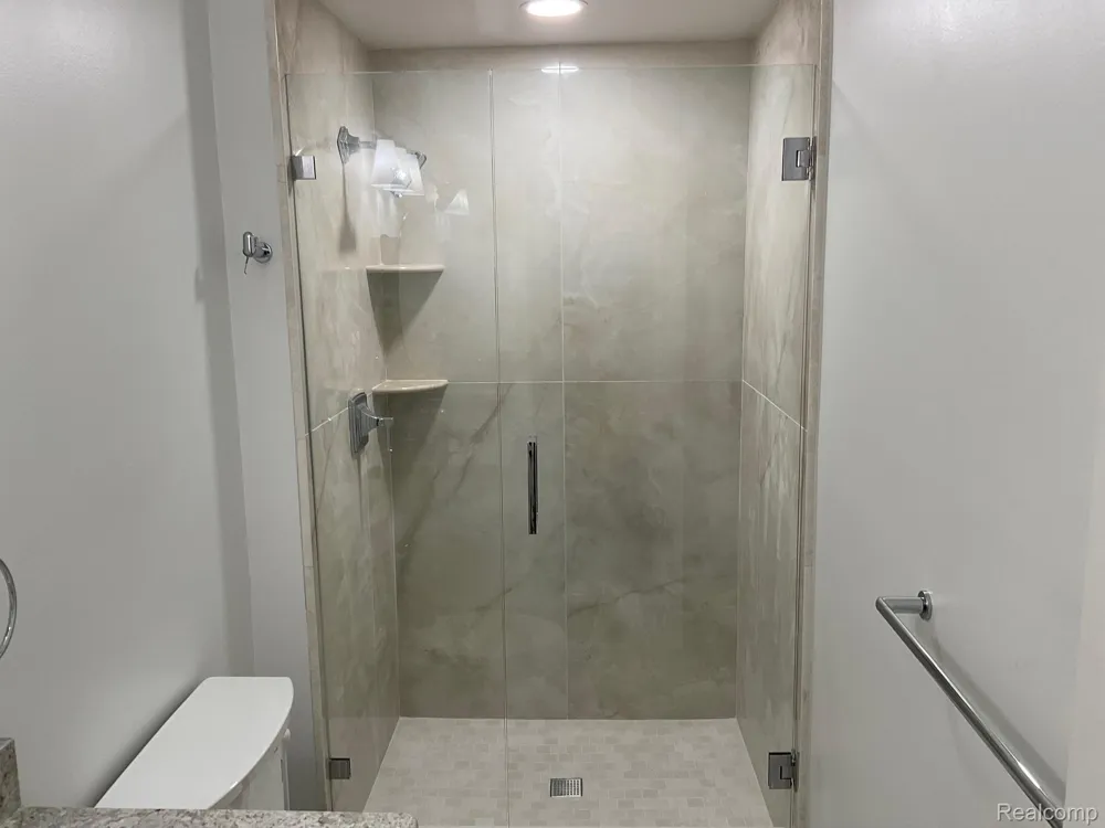 18182 W Blue Heron Drive W #91 Northville Township, MI 48168