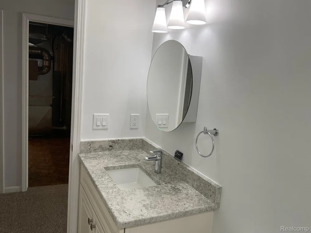 18182 W Blue Heron Drive W #91 Northville Township, MI 48168