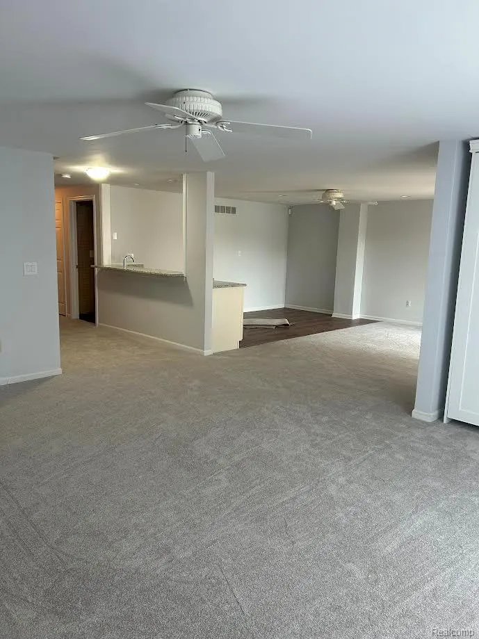 18182 W Blue Heron Drive W #91 Northville Township, MI 48168