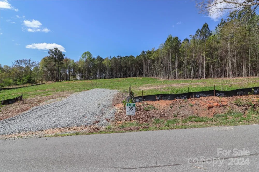 4271 Candlewood Drive Sherrills Ford, NC 28673