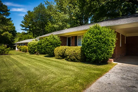 85 Charjean Dr