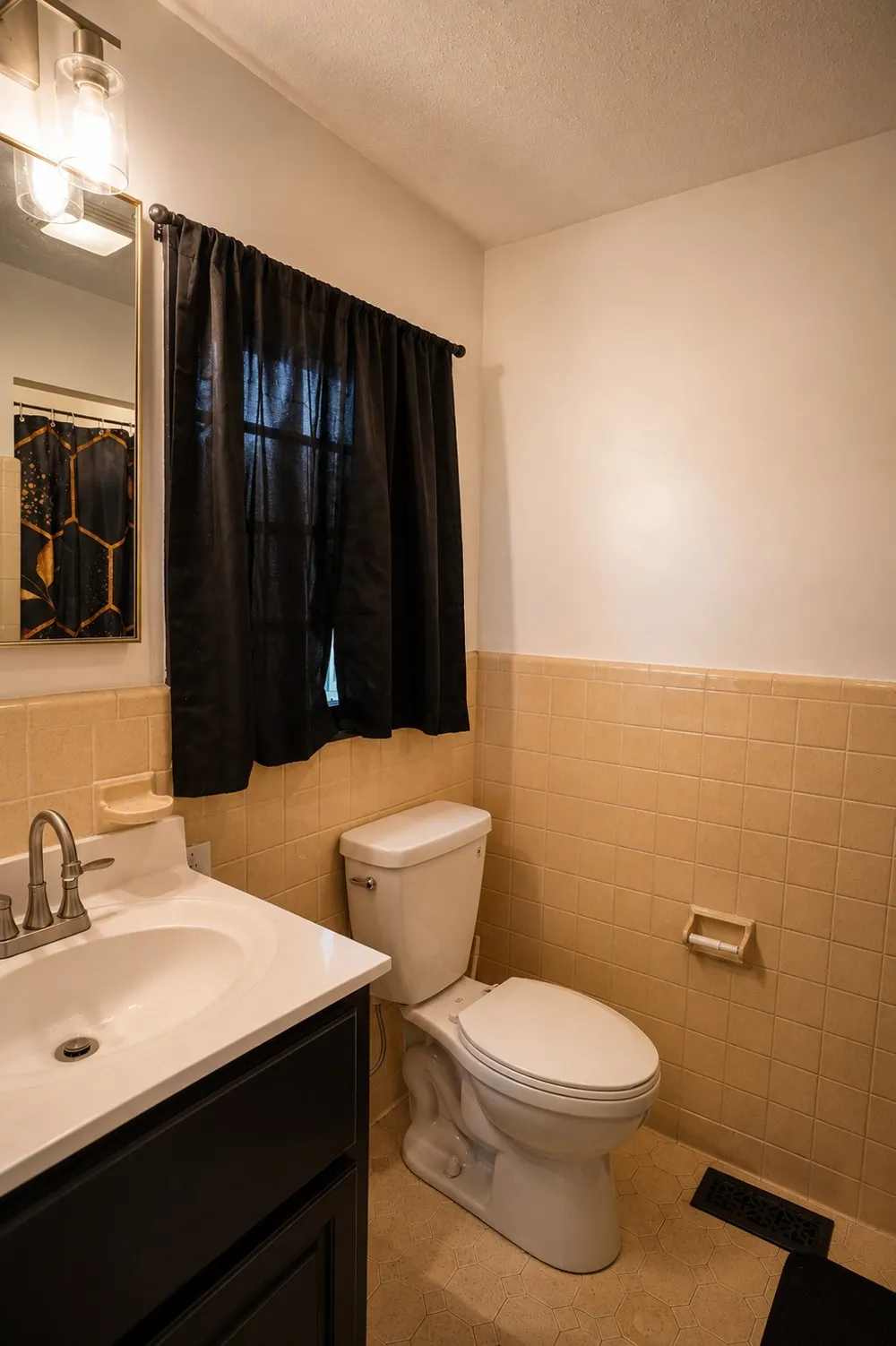 85 Charjean Dr Jackson, TN 38305