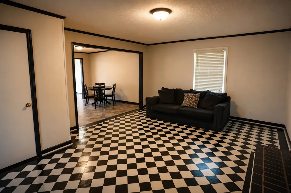 85 Charjean Dr Jackson, TN 38305