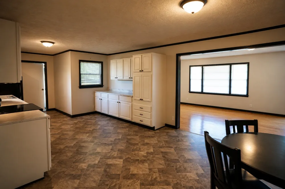 85 Charjean Dr Jackson, TN 38305