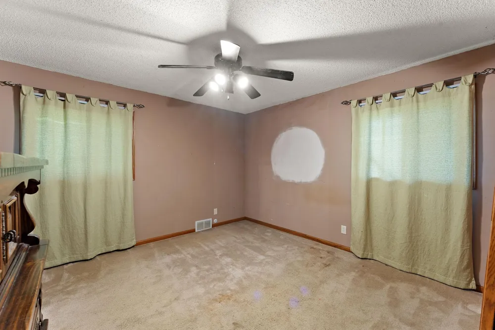 2300 Pagel Road Mendota Heights, MN 55120