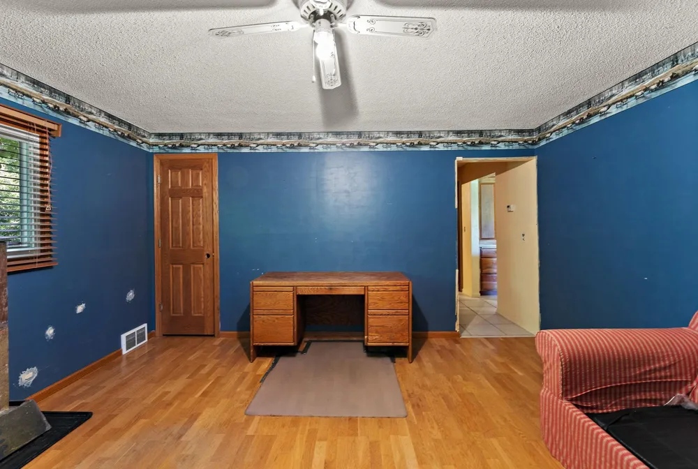 2300 Pagel Road Mendota Heights, MN 55120