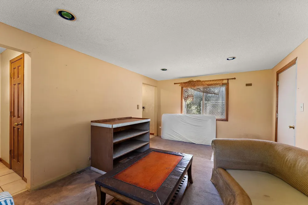 2300 Pagel Road Mendota Heights, MN 55120