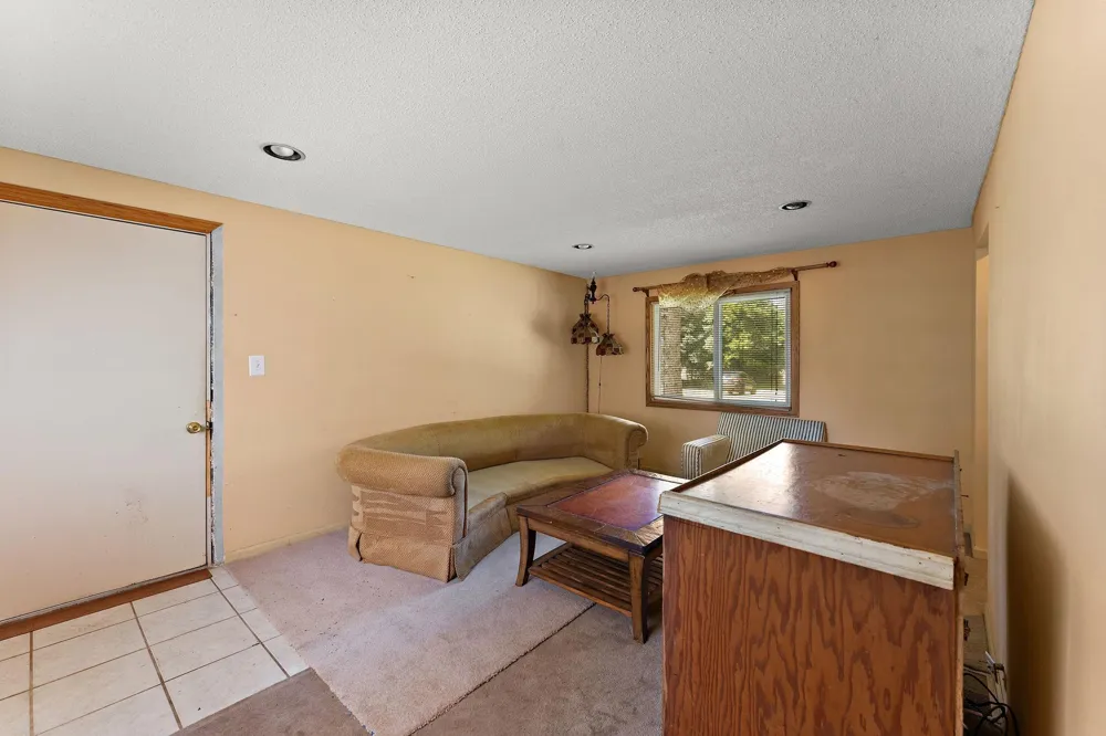 2300 Pagel Road Mendota Heights, MN 55120
