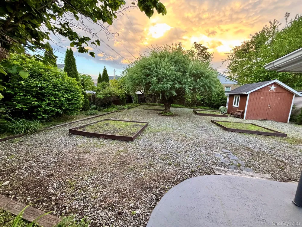 49 Chestnut Street Beacon, NY 12508