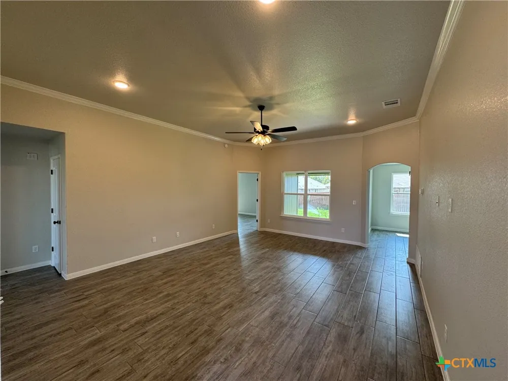 2528 Cowgirl Trail Belton, TX 76513