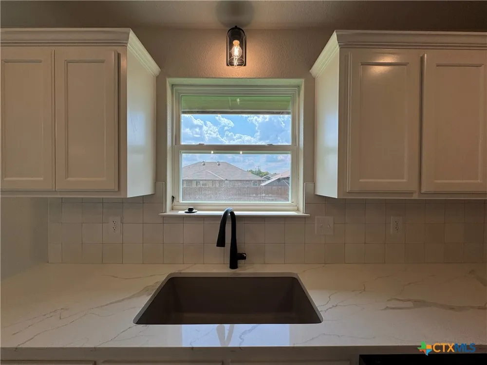 2528 Cowgirl Trail Belton, TX 76513